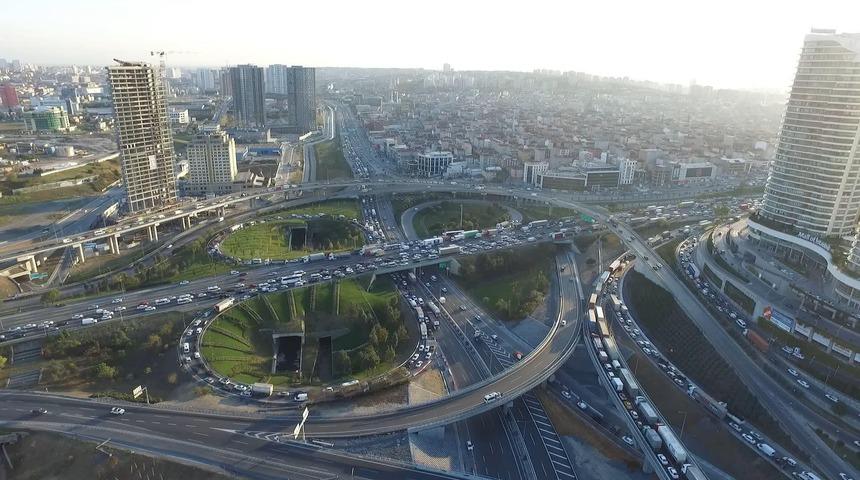  Mahmutbey'deki kilit yıl sonuna kadar çözülüyor