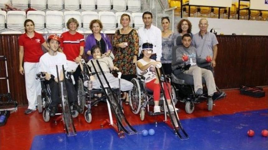 Chp&rsquo;li G&uuml;ler, Engelliler'i Dinledi