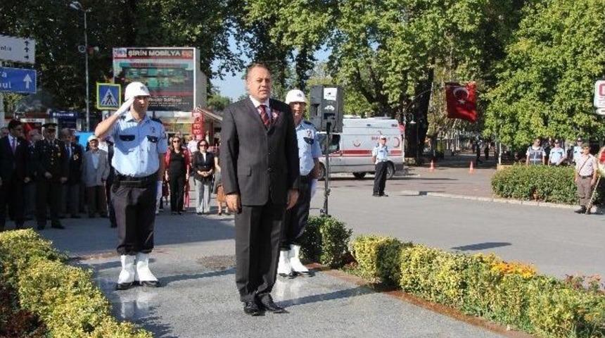 Gaziler G&uuml;n&uuml;, Hendek&rsquo;te Kutlandı