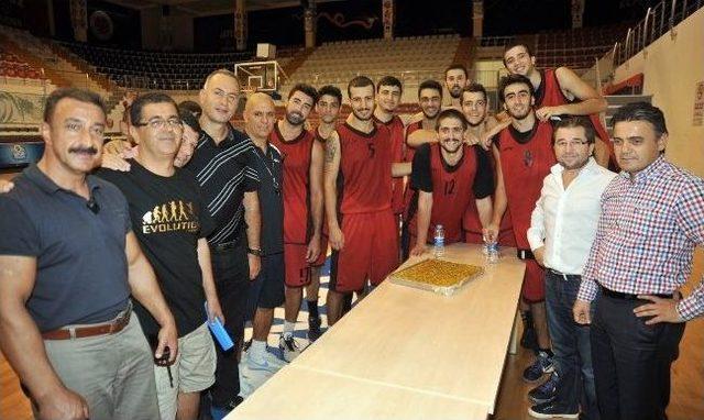 Kepez Erkek Basketbol Takımı Yeni Sezona Hazır