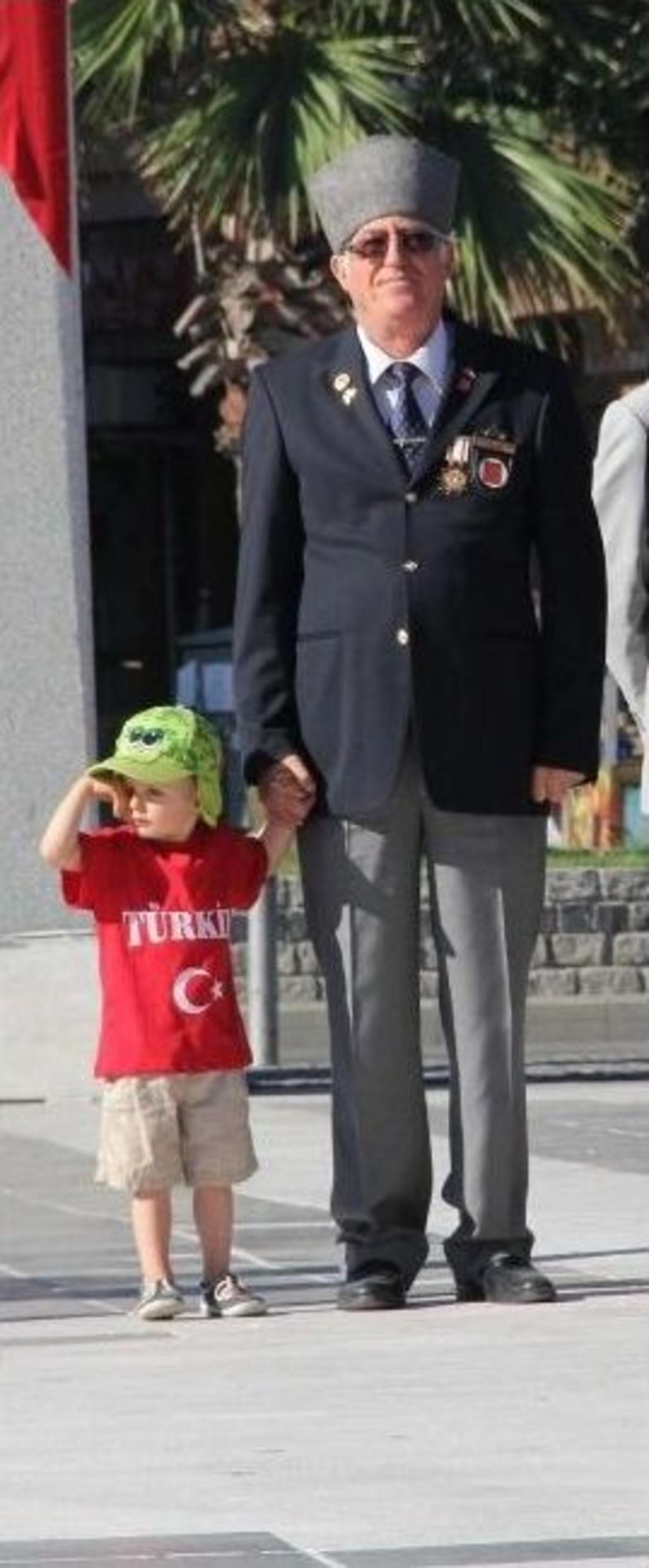 &Ccedil;anakkale'de Gaziler G&uuml;n&uuml; T&ouml;renleri
