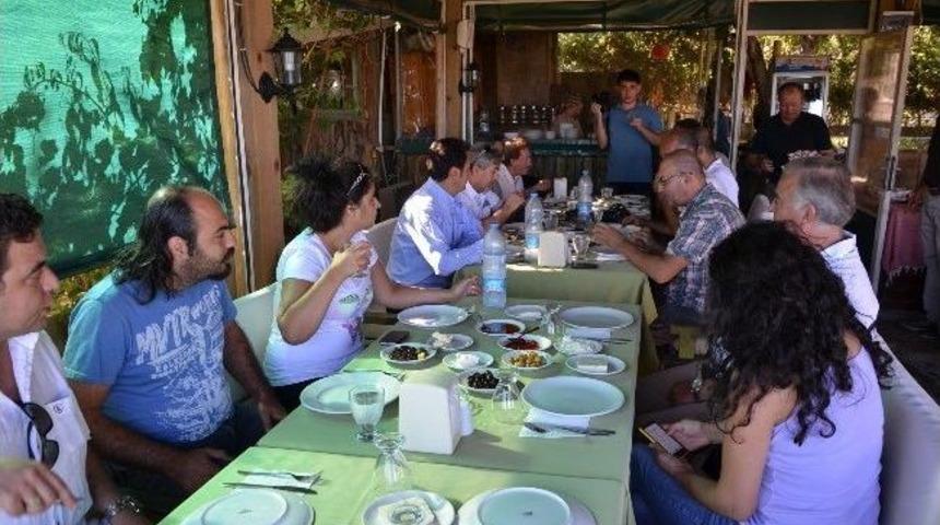 Saruhan &ldquo;başkan Adayını Parti &Ouml;rg&uuml;t&uuml; Belirlemeli&rdquo;