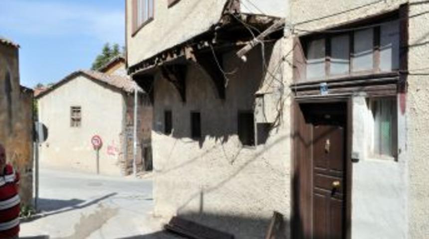 Cami Sokak Sakinleri Trafik Ihlalinden Şikayet&ccedil;i