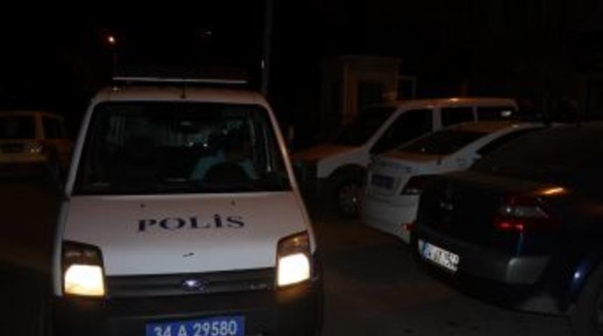 Sahte Savcı Ve Polisi G&uuml;ven Timi Yakaladı