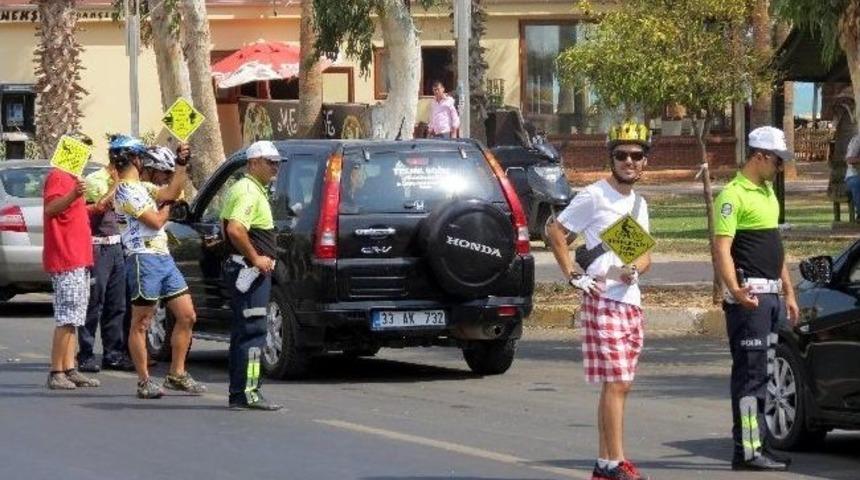 'bisikletliyi Fark Edin' Ve 'bisikletliye Saygı, 1,5 Metre' Etkinliği