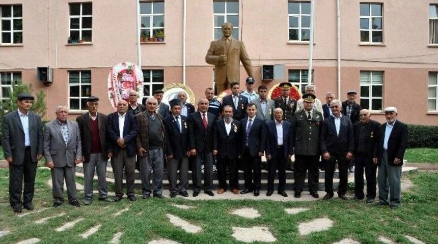 Suşehri&rsquo;nde Gaziler G&uuml;n&uuml; Kutlandı