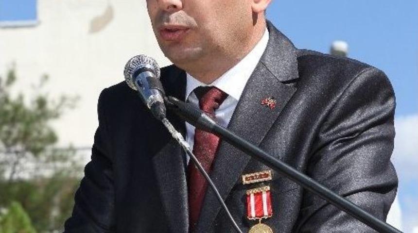 Gaziler Anıldı