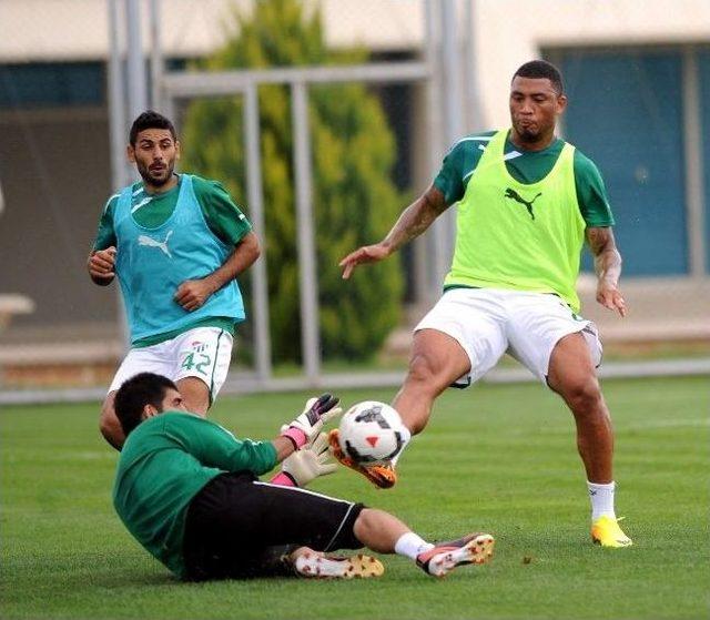 Bursaspor’da Çaykur Rizespor Hazırlıkları Sürüyor