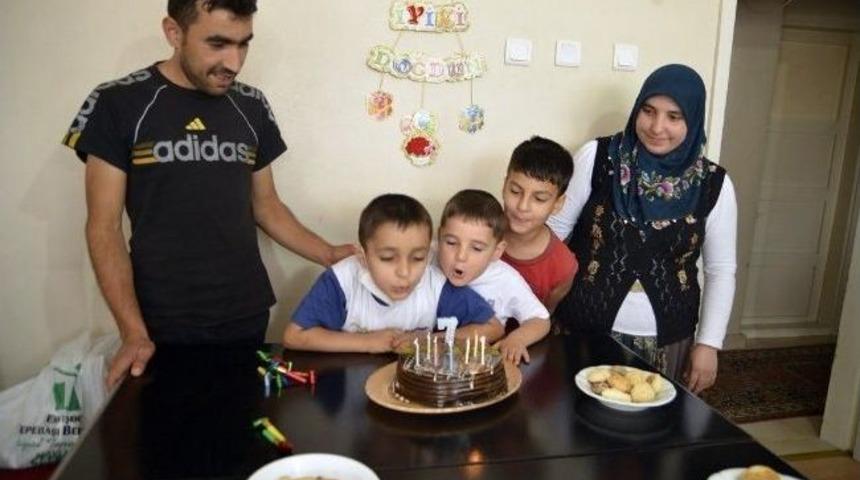 Başkan Ata&ccedil; Enes&rsquo;i Yeni Yaşında Yalnız Bırakmadı