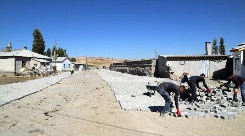 Ulaş Aşağıada K&ouml;y&uuml; Kilitli Parkeye Kavuştu