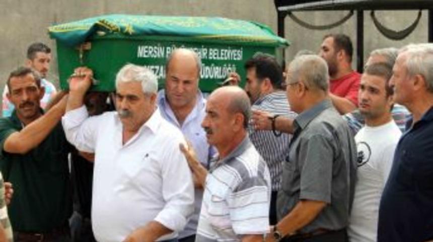 Şiddet Mağduru Minik Nazar Son Yolculuğuna Uğurlandı