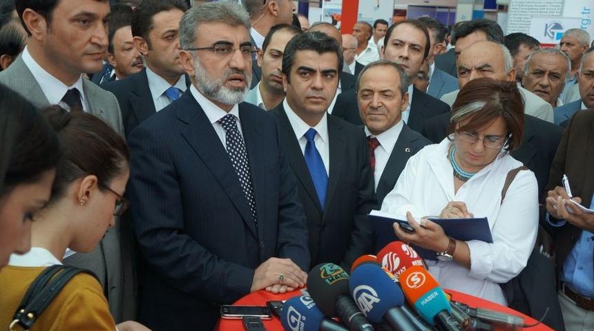 Bakan Yıldız'dan Kur Yorumu: Doların 1,95 TL'ye D&uuml;şmesi Olumlu