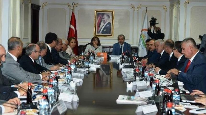 Antep Fıstığı İle İlgili Eylem Planı Hazırlanacak