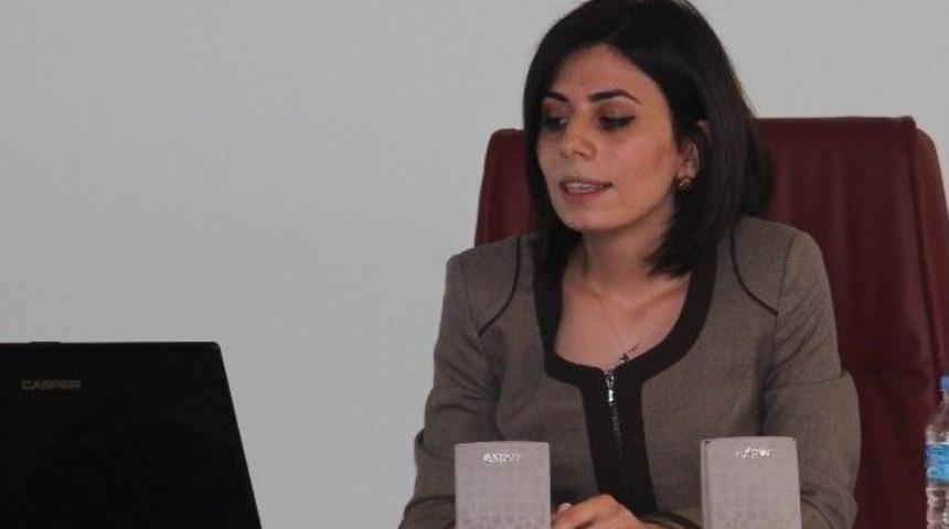 H&uuml;k&uuml;ml&uuml;lere &ldquo;problem &Ccedil;&ouml;zme Becerileri&rdquo; Anlatıldı