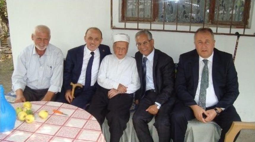 Kaymakam Mızrak&rsquo;tan Asırlık &Ccedil;ınar Hafız Hasan Hoca&rsquo;ya Ziyaret