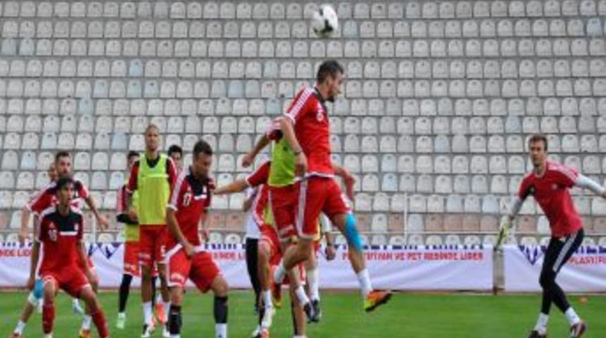 Teknik Direkt&ouml;r Roberto Carlos: Kasımpaşa Ma&ccedil;ı Zor Ge&ccedil;ecek