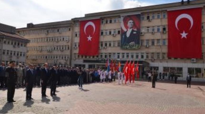 Elazığ'da Gaziler G&uuml;n&uuml; Kutlandı