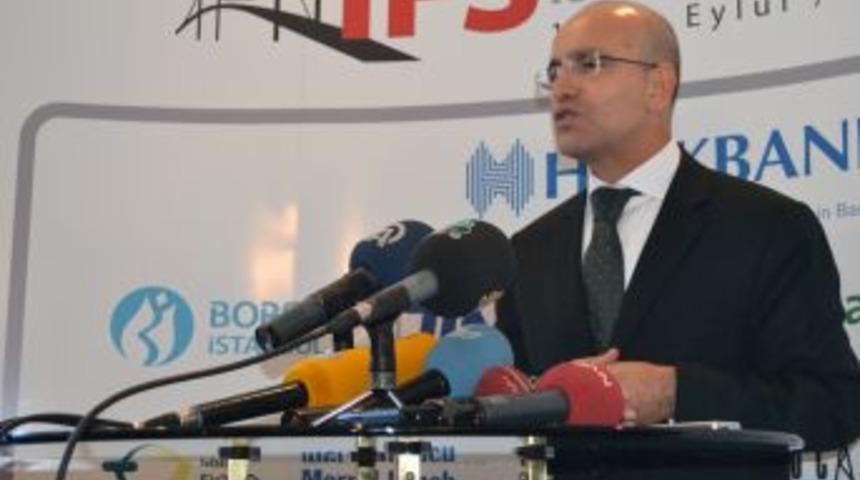 Şimşek&rsquo;ten FED Kararı Yorumu: T&uuml;rkiye&rsquo;yi Rahatlatacak