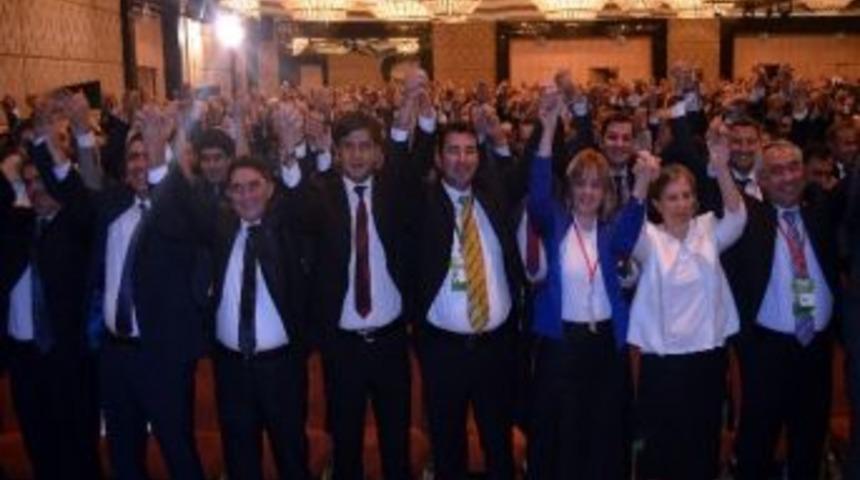 Ulupınar, Ak Parti İl&ccedil;e Başkanları Ve İl&ccedil;e Belediye Başkanları Toplantısına Katıldı