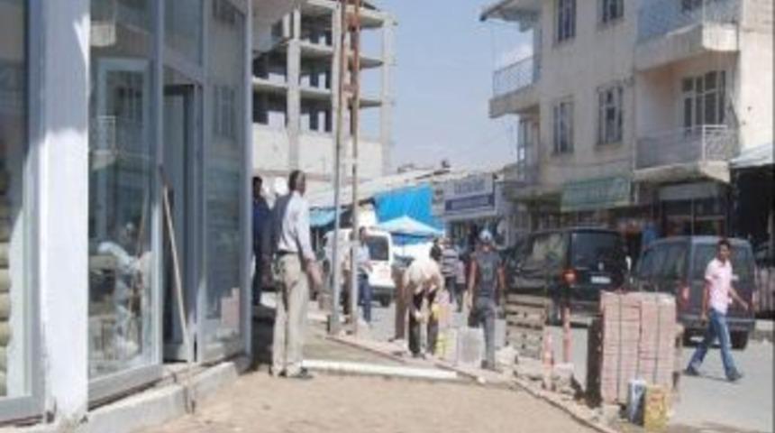 Erciş Belediyesi&rsquo;nden Kaldırım Ve Parke &Ccedil;alışması