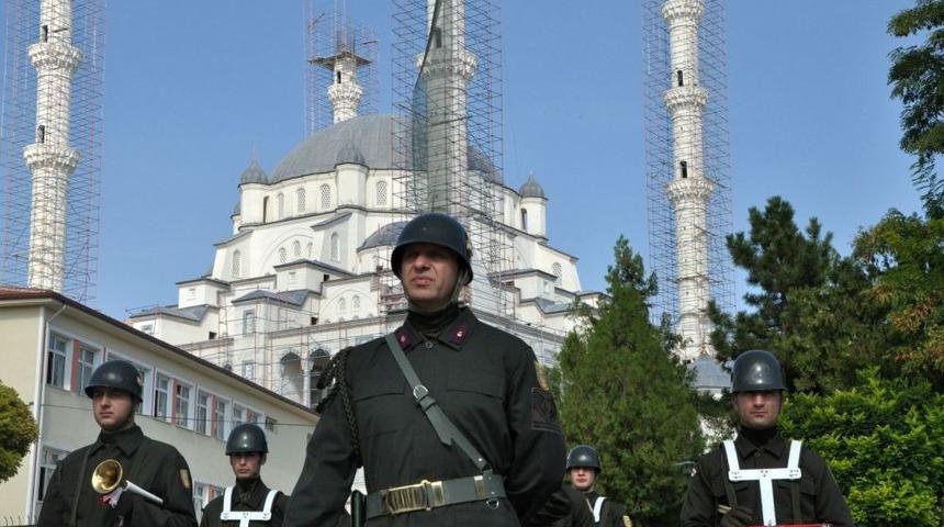 Şehit Ve Gaziler Sayesinde Bug&uuml;nlere Gelindi