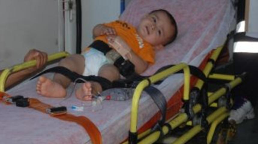 Antalya'da Balkondan D&uuml;şen 2 Yaşındaki &Ccedil;ocuk Yaralandı