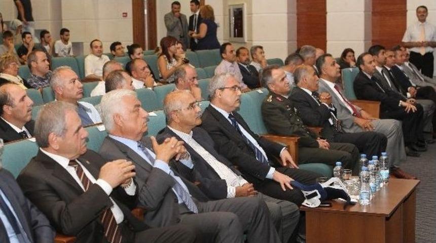 Tıp &Ouml;ğrencileri Beyaz &Ouml;nl&uuml;klerini Giydi