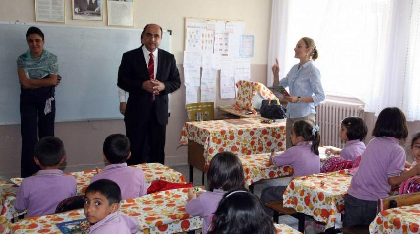 Aksaray Belediyesi'nden Okullara Eğitim Yardımı