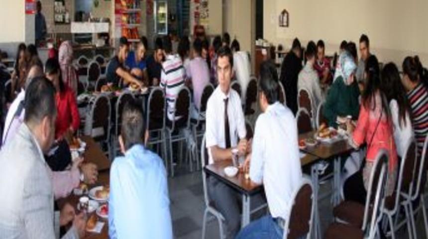 T&uuml;rkiye&rsquo;nin Ilk Organik Tarım İşletmeciliği B&ouml;l&uuml;m&uuml; Eğitime Başladı