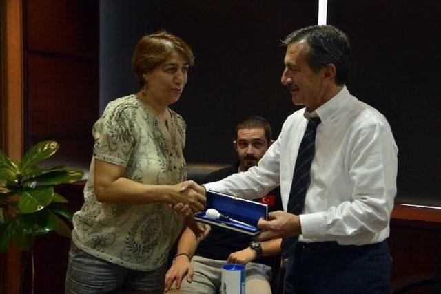 İşitme Engellili Milli Sporculara Malzeme Desteği 1