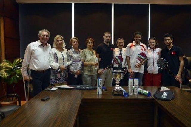 İşitme Engellili Milli Sporculara Malzeme Desteği 2
