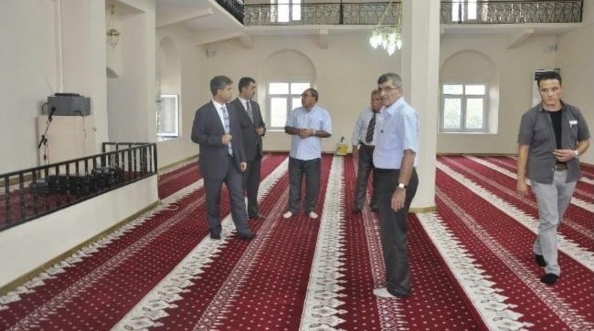 Siverek Kaymakamı Erkal, Hayriye Camisi&rsquo;nde İncelemeler Bulundu