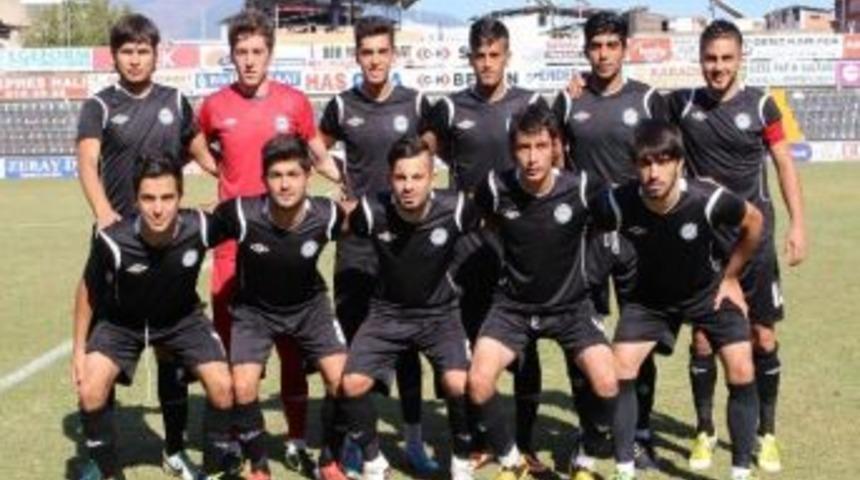 S&ouml;nmez; &ldquo;futbolcuların Gelişimi İ&ccedil;in Uğraşacağız&rdquo;