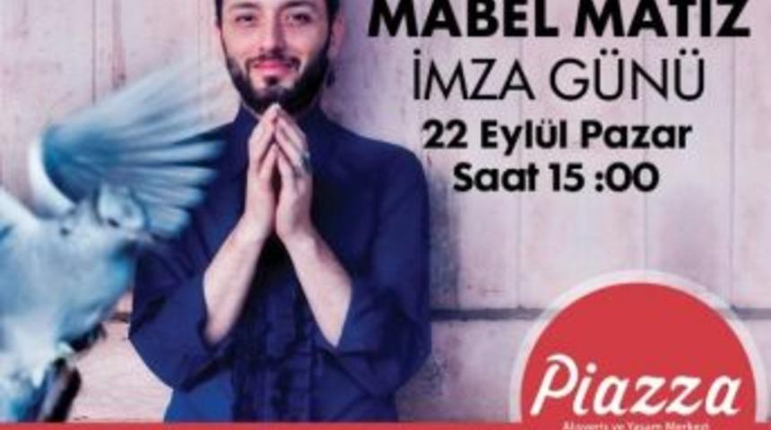 Mabel Matiz, Piazza&rsquo;da Hayranlarıyla Buluşuyor