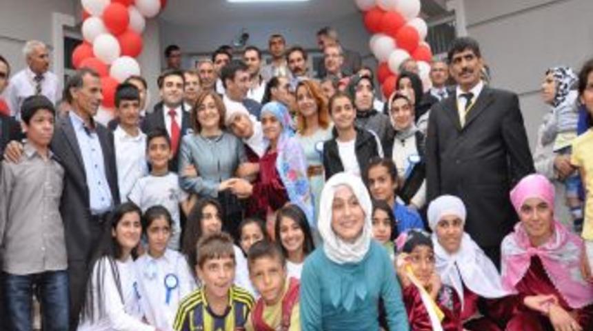 Bakanlar, Sevgi Evi A&ccedil;ılışını Ger&ccedil;ekleştirdi