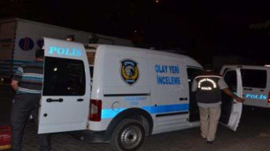 Gaziantep&rsquo;te Silahlı Kavga: 4 Yaralı