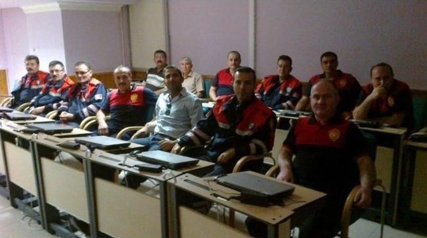 İtfaiye M&uuml;d&uuml;rl&uuml;ğ&uuml; Personeline Radyoaktif Ve N&uuml;kleer Saldırılara Karşı Farkındalık Eğitimi