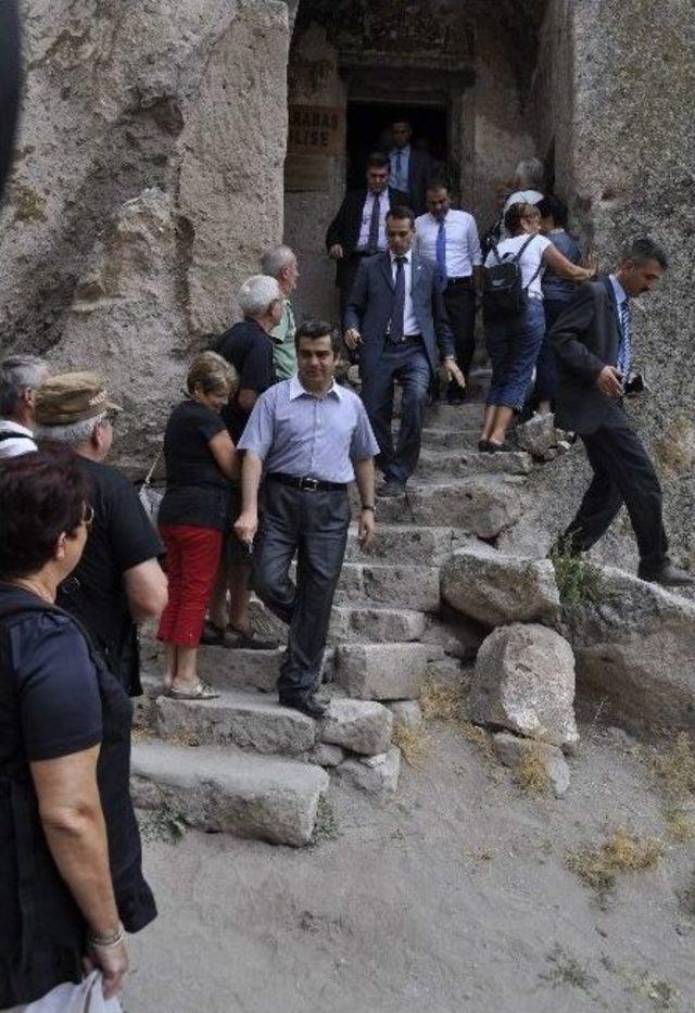 Hatıra Bahane, Talan Şahane 1