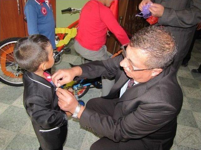 Sünnet Çocuklarına Bisiklet, Tablet Bigisayar Ve Çeyrek Altın 1