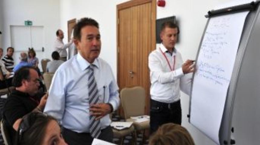 Ag&uuml;&rsquo;den Arama Konferansları