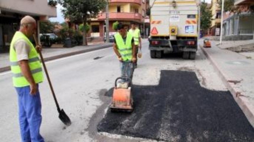 İsu Arıza Sonrası Asfalt Tamiri Yapıyor