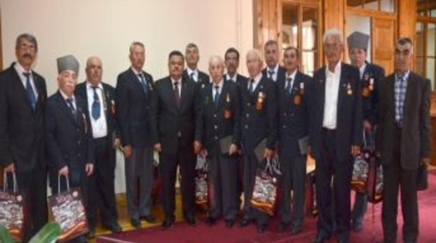 Gaziler Başkan Selim Yağcı&rsquo;yı Ziyaret Etti