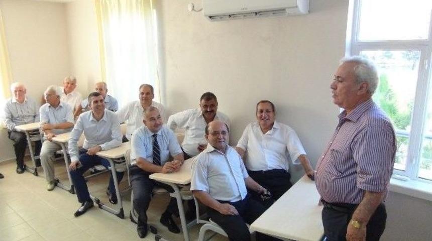 Ak Parti'li Vekil, Mhp&rsquo;li Belediye Başkanlarına Ders Verdi