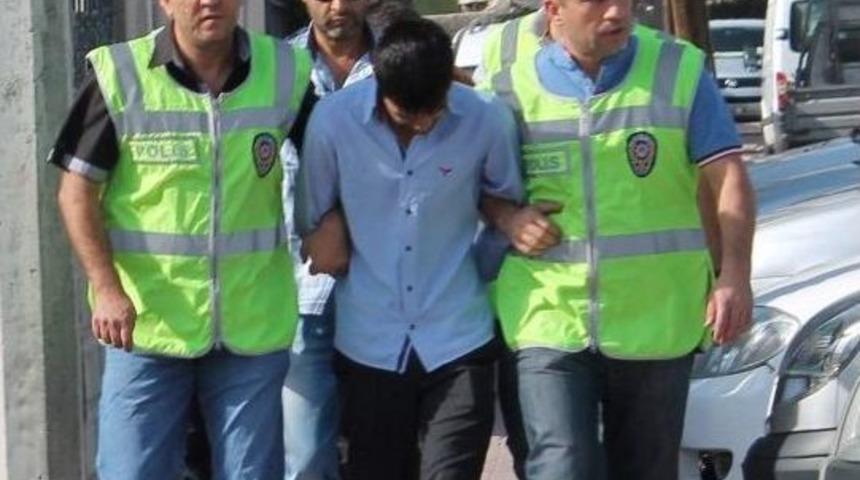 Yanan Apartmandan Hırsızlık Yaptılar