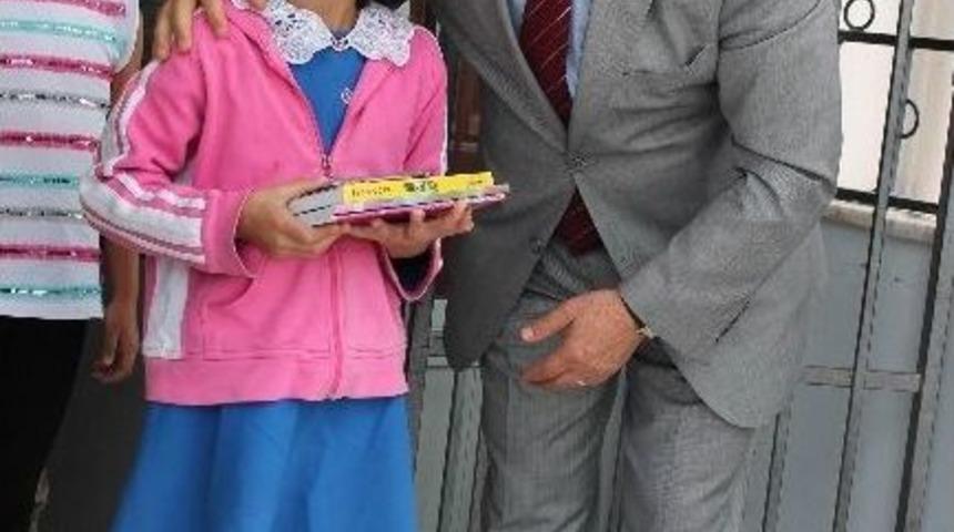 Yoğurtlu Belediyesinden Kırtasiye Yardımı