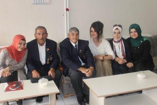 Erzincan Gen&ccedil;lik Merkezi&rsquo;nden Gazilere Ziyaret 1