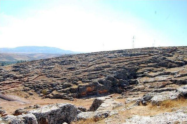 Perre Antik Kente 2 Bin Metre Yürüyüş Yolu Yapıldı