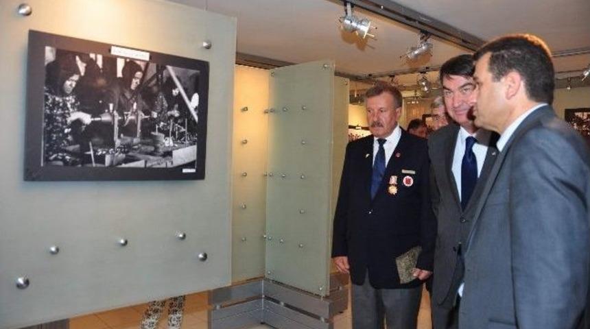 Esog&uuml;&rsquo;de Gaziler G&uuml;n&uuml; Fotoğraf Sergisi