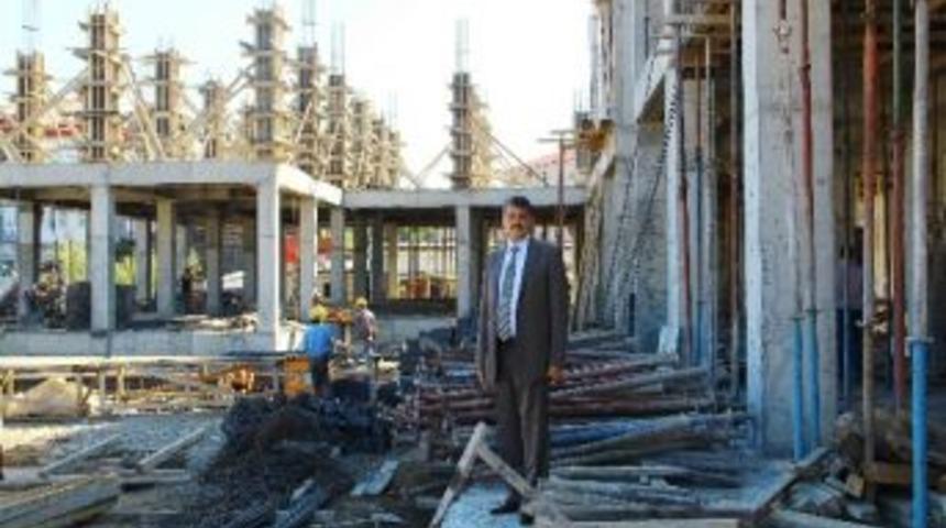 Yalı Yaşam Merkezi İnşaatı Devam Ediyor