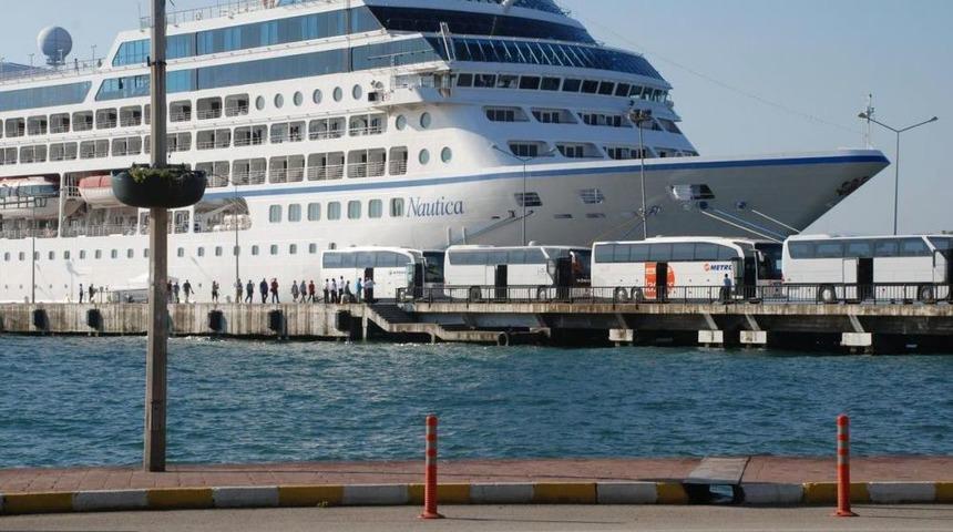 Turist Gemisi "Nautica" Sinop'ta